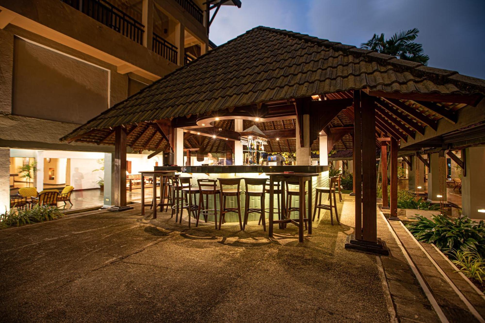 Hotel The Palms Beruwala Exterior foto
